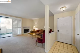 Photo #6: 41018082 Listing