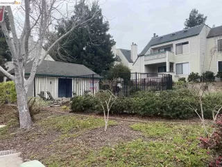 Photo #3: 41018101 Listing