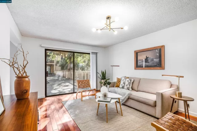 MLS: 41018115 Condo For Sale