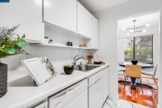 Photo #5: 41018115 Listing 