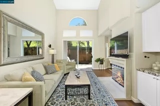 Photo #2: 41018129 Listing