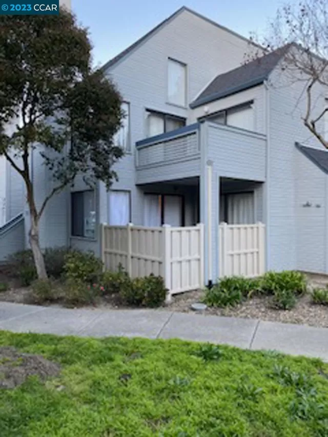 MLS: 41018135 Condo For Sale