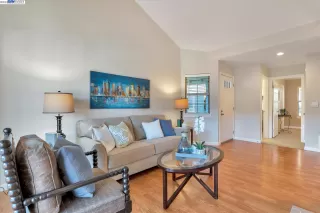 Photo #6: 41018166 Listing 