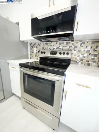 Photo #5: 41018171 Listing