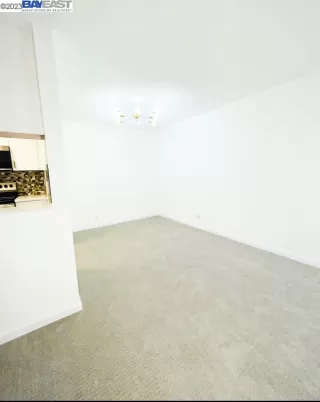 Photo #6: 41018171 Listing