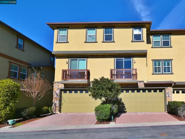 MLS: 41018177 Condo For Sale