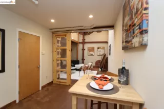 Photo #5: 41018197 Listing