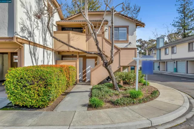 MLS: 41018224 Condo For Sale