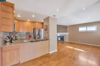 Photo #3: 41018224 Listing 