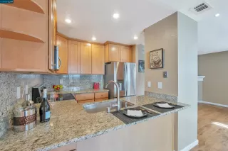 Photo #5: 41018224 Listing 