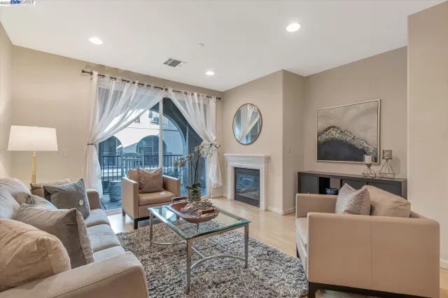 MLS: 41018276 Condo For Sale