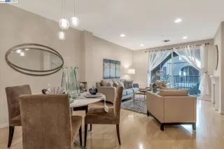 Photo #2: 41018276 Listing