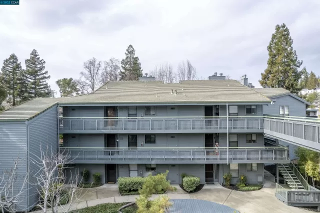 MLS: 41018284 Condo For Sale