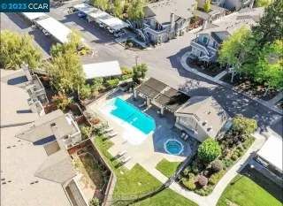 Photo #1: 41018331 Listing