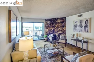 Photo #2: 41018368 Listing