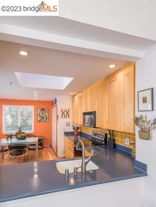 Photo #6: 41018384 Listing 