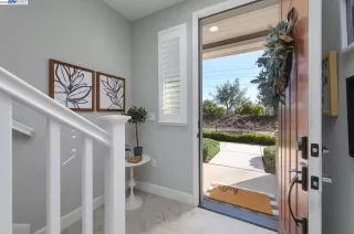 Photo #2: 41018424 Listing 