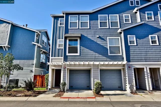 MLS: 41018442 Condo For Sale