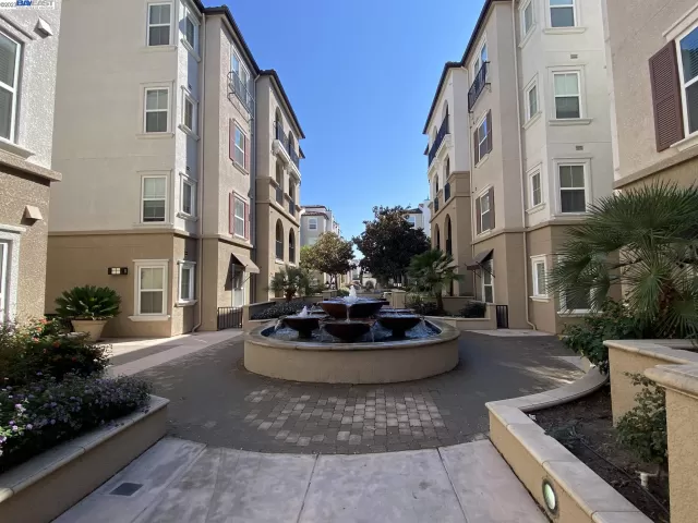 MLS: 41018466 Condo For Sale