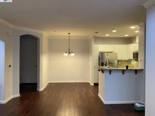 Photo #4: 41018466 Listing