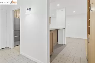 Photo #1: 41018471 Listing 