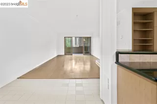 Photo #5: 41018471 Listing 