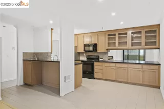 Photo #6: 41018471 Listing 