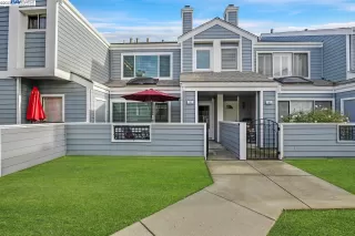 More Details about MLS # 41018479 : 25495 SOUTHWICK DR. # 103