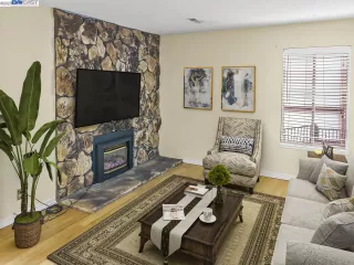 Photo #2: 41018488 Listing 