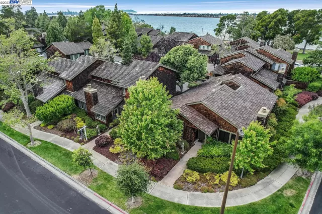 MLS: 41018494 Condo For Sale