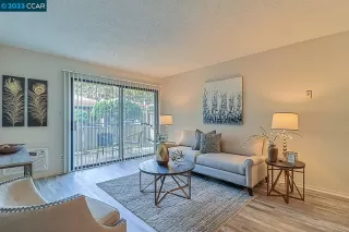 Photo #2: 41018590 Listing 