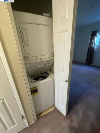 Photo #6: 41018643 Listing