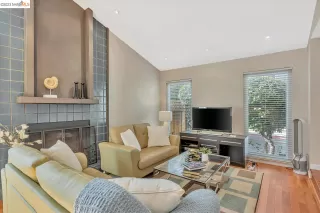 Photo #4: 41018644 Listing