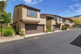 Photo #6: 41018649 Listing