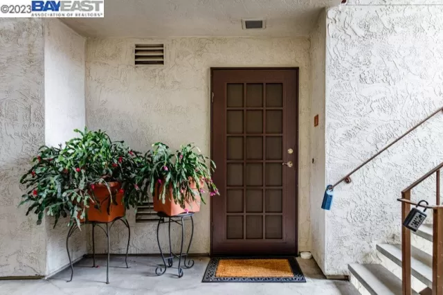 MLS: 41018659 Condo For Sale