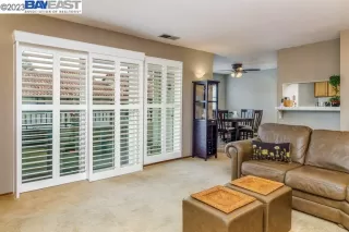 Photo #5: 41018659 Listing