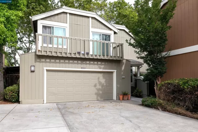 MLS: 41018725 Condo For Sale