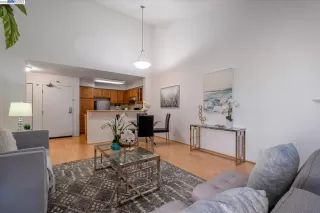 Photo #4: 41018739 Listing