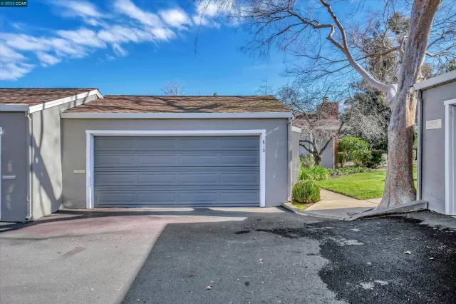 MLS: 41018758 Condo For Sale