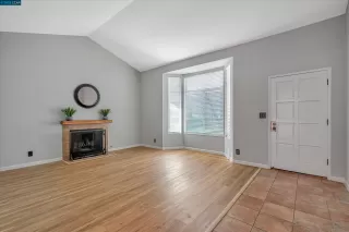 Photo #6: 41018758 Listing