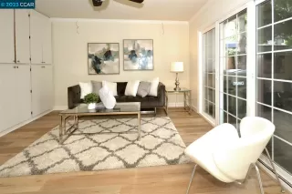 Photo #1: 41018759 Listing