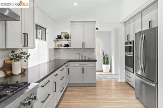 Photo #5: 41018771 Listing 