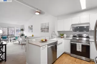 Photo #6: 41018781 Listing