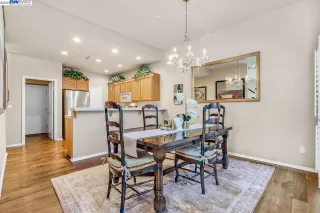 Photo #4: 41018798 Listing