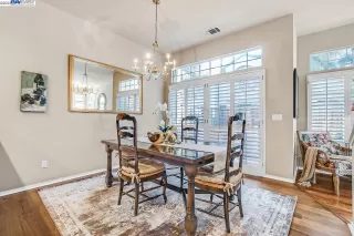 Photo #5: 41018798 Listing