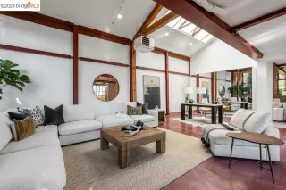 Photo #6: 41018898 Listing