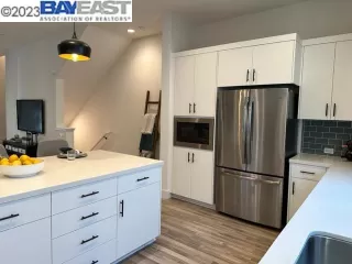 Photo #3: 41018903 Listing 