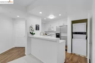 Photo #6: 41018910 Listing 