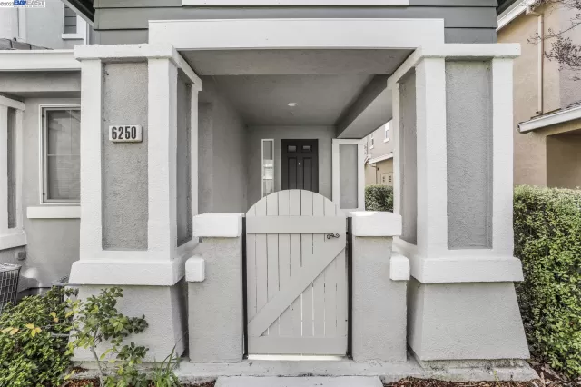 MLS: 41018933 Condo For Sale