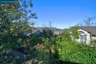 Photo #4: 41018934 Listing